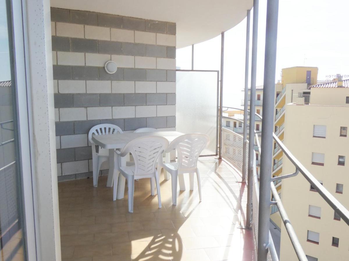 Ferienwohnung Bora 6-B Roses Exterior foto
